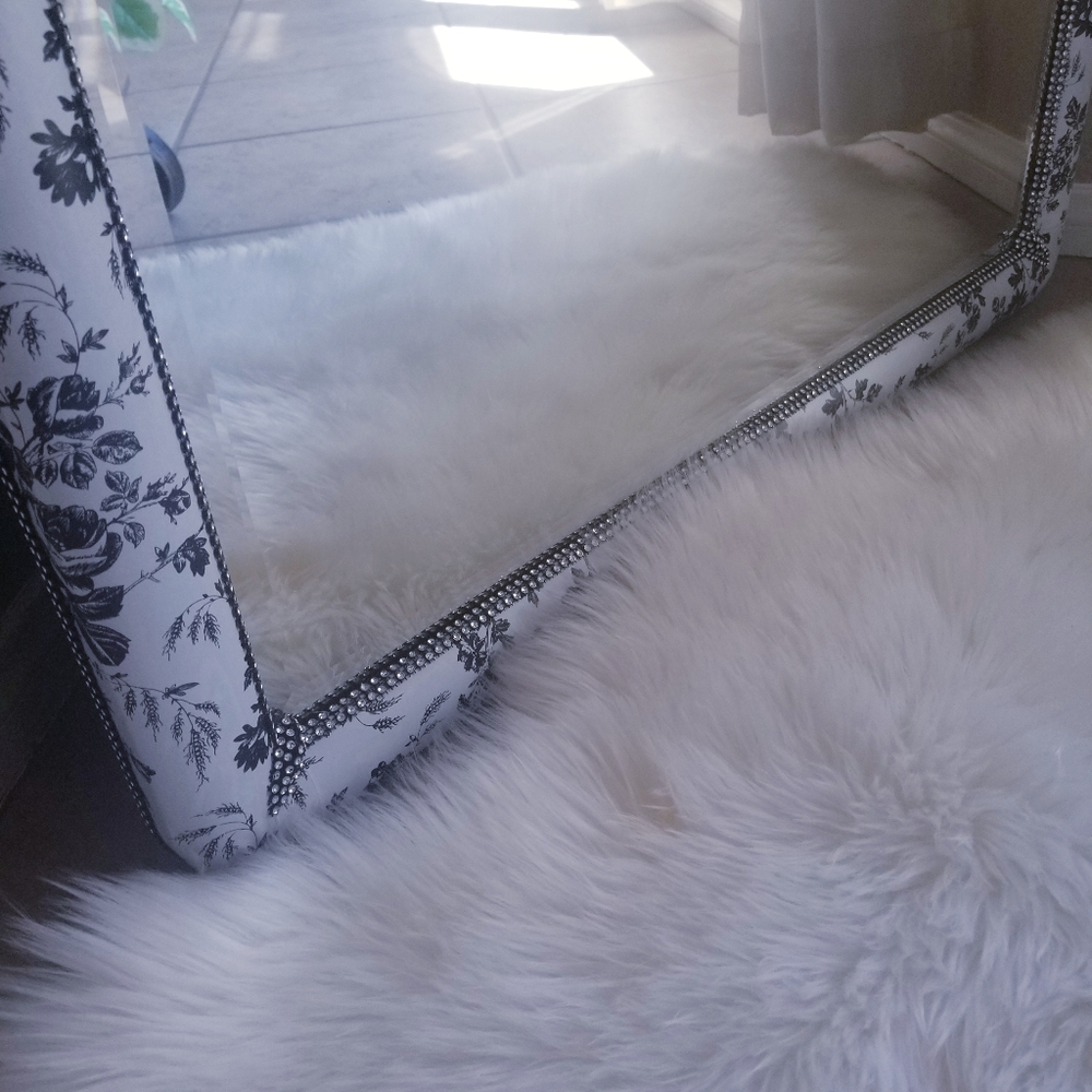 Mirror - Picture 2 of 4